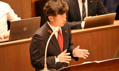 歴史的課題の解決に向けた行政改革を